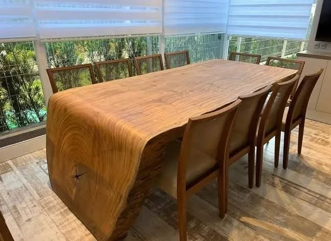 Mesa de Jantar em Madeira Maciça - Foto 2