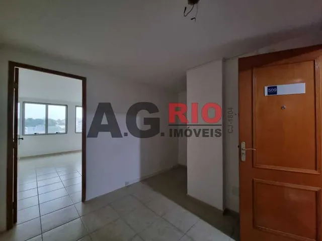 Sala - / Comercial / Vila Valqueire