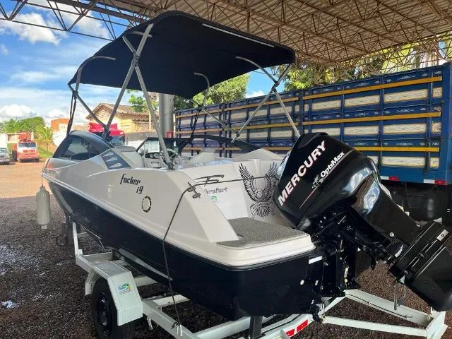 Lancha Focker 19 pés motor  2 Tempos Mercury 115 HP 69 horas 2012 - Foto 8
