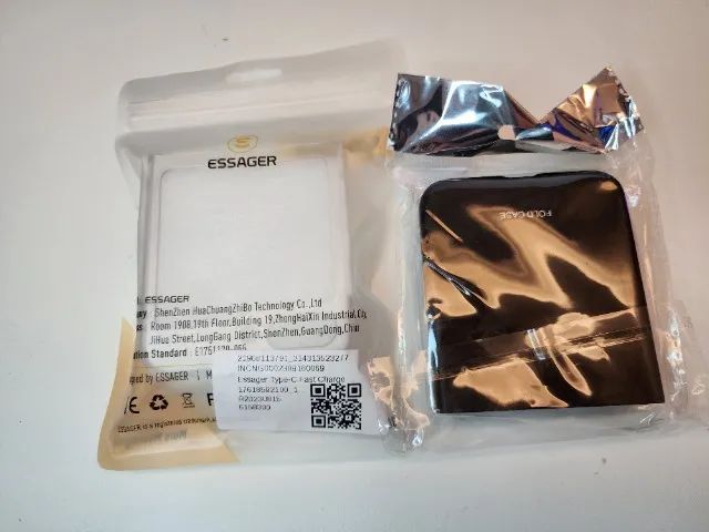 2 Capinhas protetora galaxy z flip5 - Foto 4