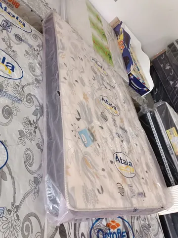 COLCHÃO DE CASAL NOVO ESPUMA SELADA