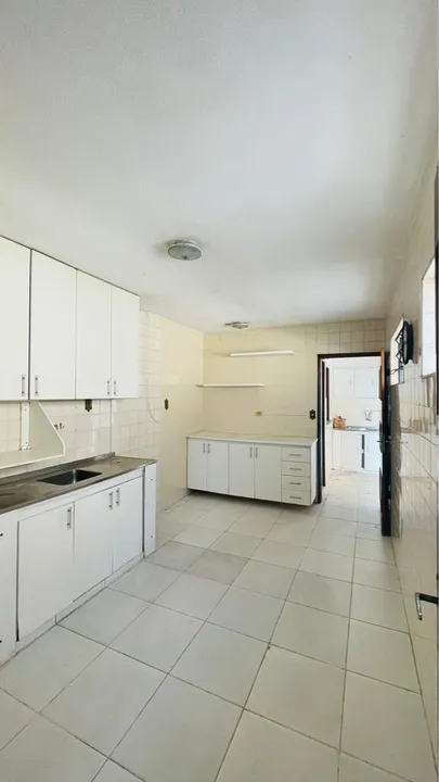 ALUGO CASA COMERCIAL NA ZONA LESTE