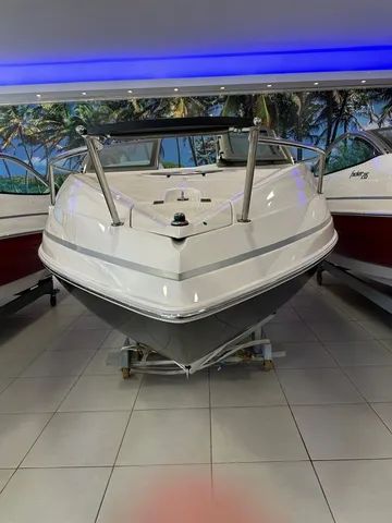 Lancha Focker 230 Cabinada  - Foto 4