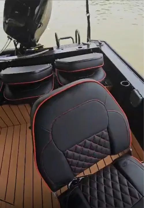 Lancha semi nova linda  - Foto 13