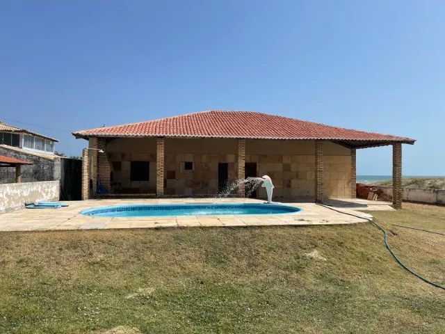 Casa de Praia em Morro Branco-Beberibe/CE: Seu Paraíso à Beira-Mar ( 4 suítes + 1 quarto)