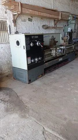 Torno mecânico Stamac, Modelo:ST330K, 660 x 2200 mm entre pontas-Usado - Foto 4