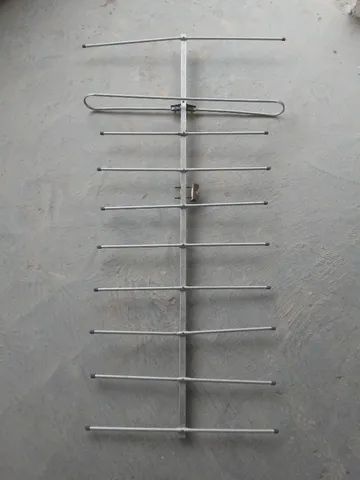 Antena p/ TV e haste de ferro de 4,30 m c/ base p/ instalação. Favor ler o anúncio. - Foto 2