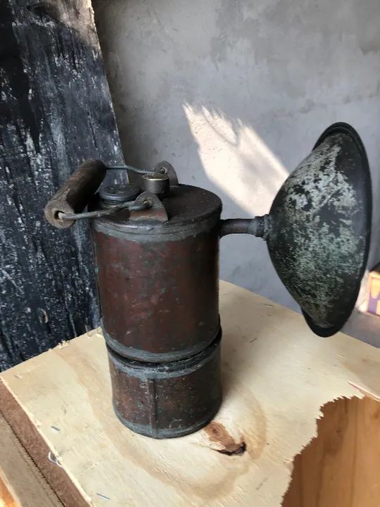 Lanterna antiga de ferrovia, a carbureto.  - Foto 4