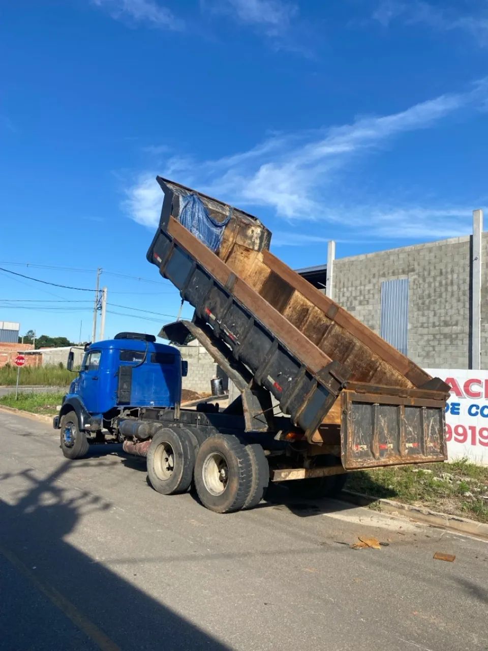 Caminhão caçamba 1316 motor 366 - Foto 13