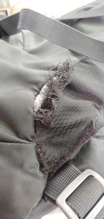 Mochila Osprey Momentum 30 - Foto 4