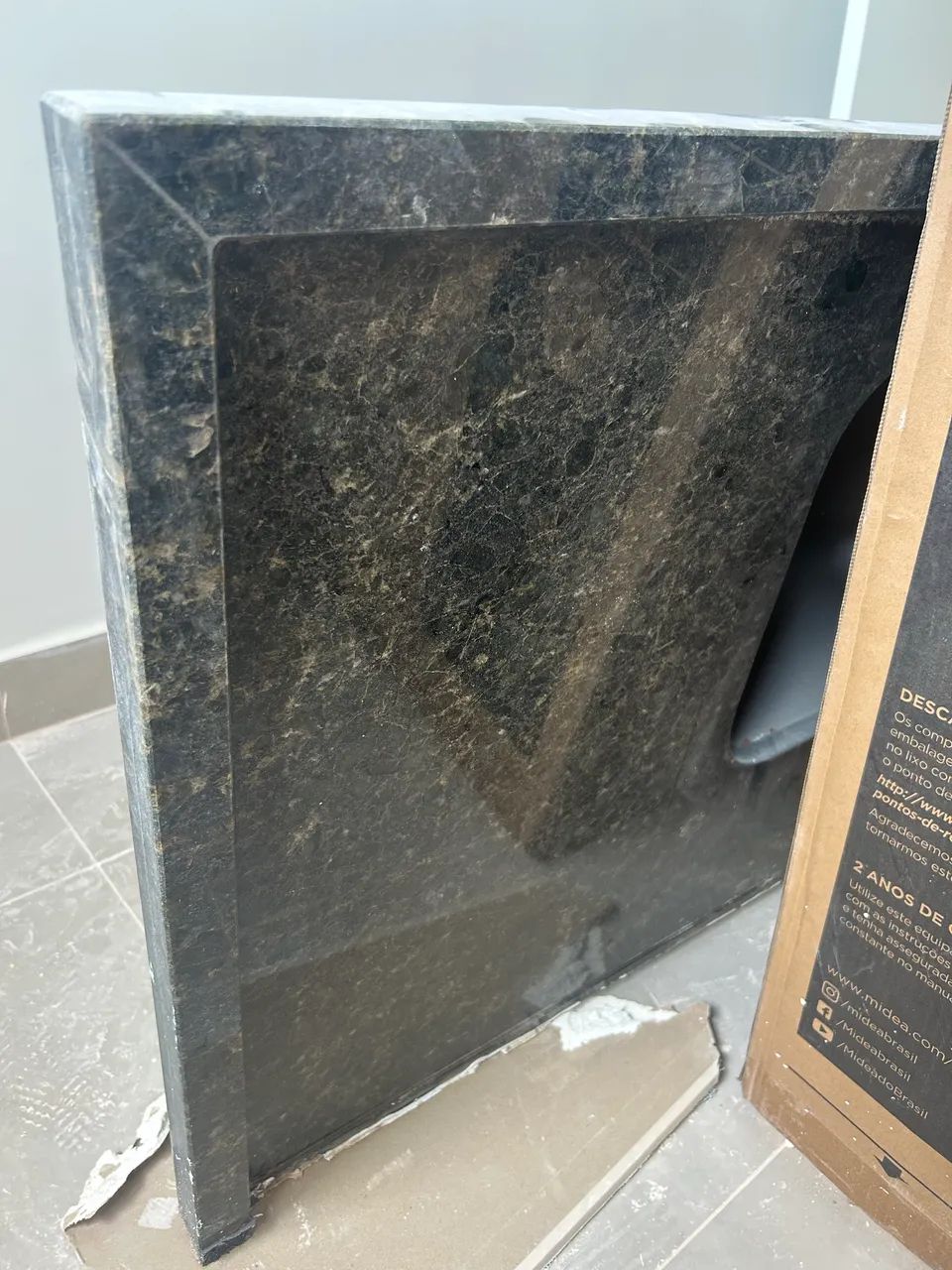 Pia + bancada verde Ubatuba (123x67cm)