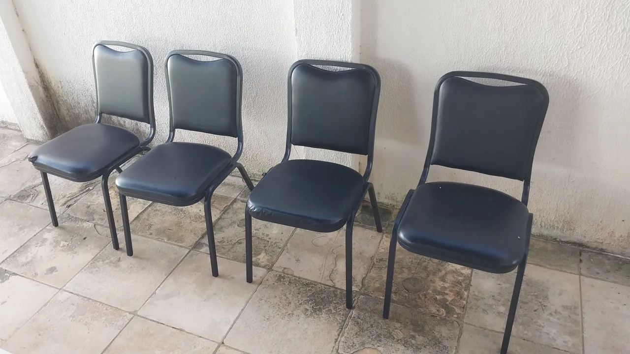 Conjunto de 4 Cadeiras Pretas Loft