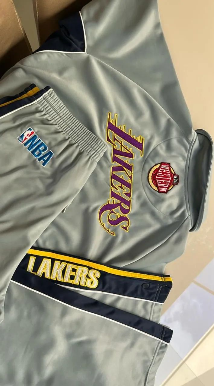 Agasalho Los Angeles Lakers - tamanho G - raridade!!! - Foto 5