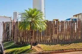 mourão tratado para cerca com 2,20 cms de 6 x 4 cms  - Foto 2