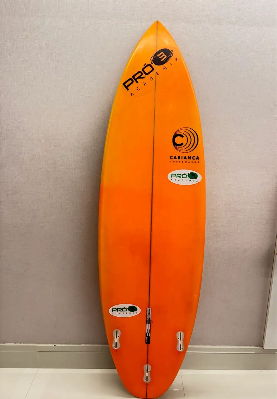 Prancha de surf Cabianca DFK  5?11 - 28,4L | Alta Performance, Excelente Estado - Foto 2