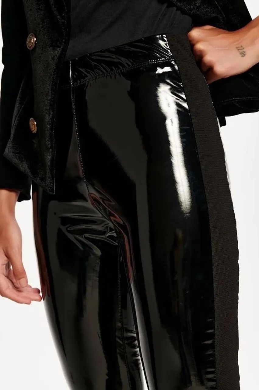 calça skinny vinil gregory - Foto 4