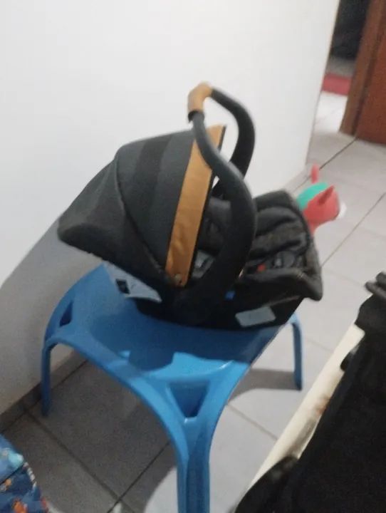 Carrinho de Bebê e Cadeira para Carro - Foto 5