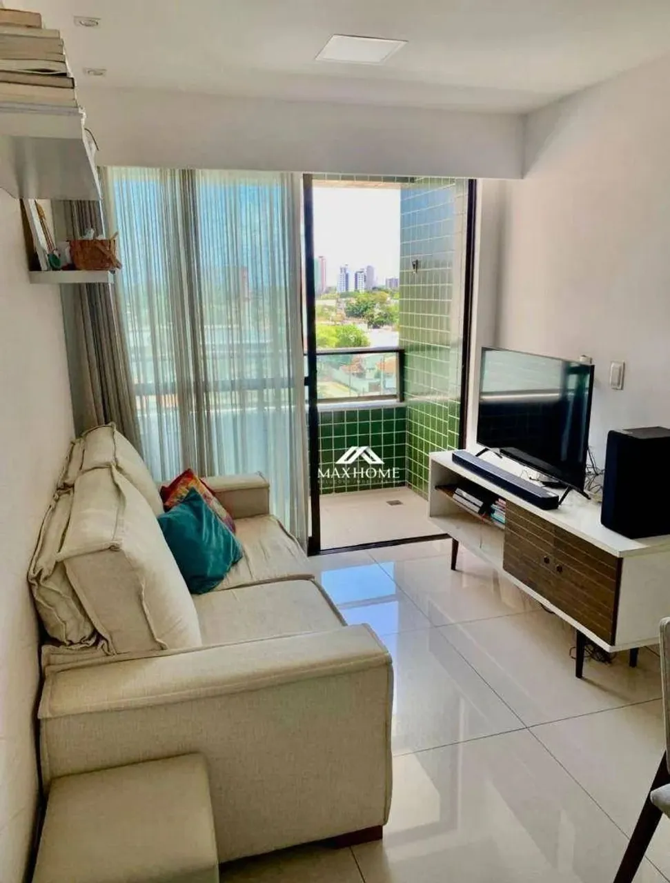 Apartamento com 3 dormitórios à venda, 60 m² por R$ 420.000
