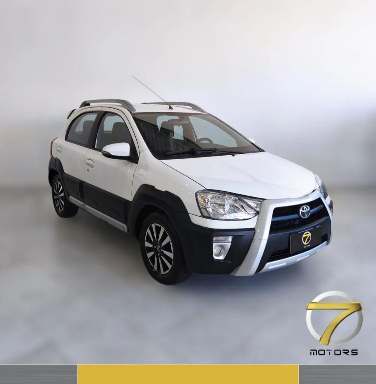 Etios Cross 1.5 2014 - Foto 4