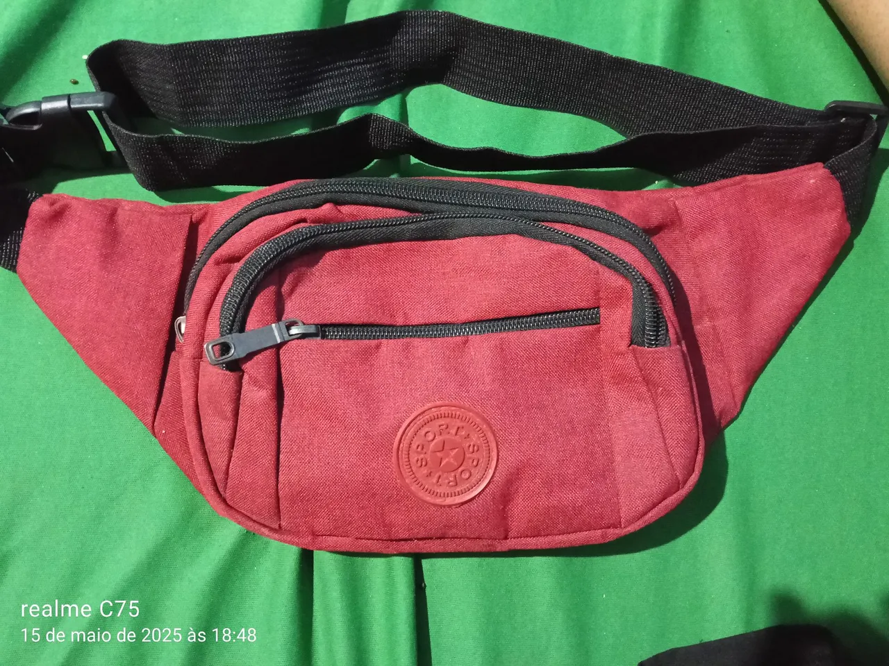 Bolsa de cintura vermelha