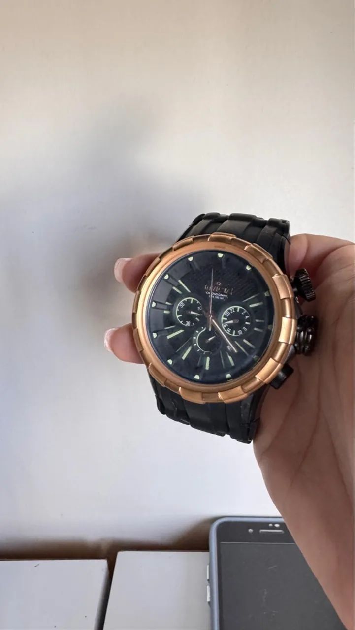 Relógio Invicta Chronograph Preto e Dourado - Foto 3