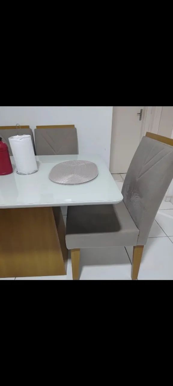 Modern dining table with 4 chairs64341732192002123