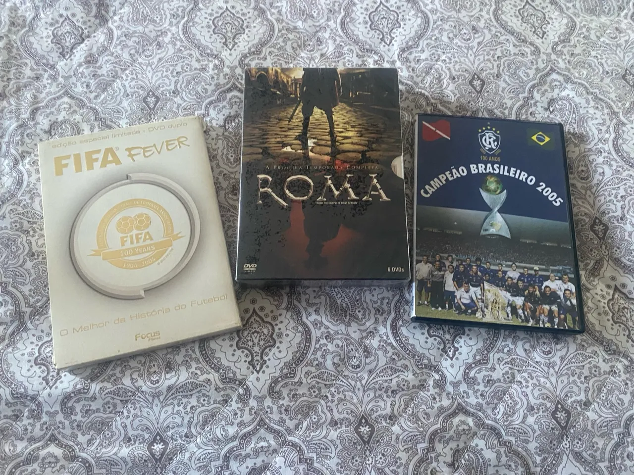 Coleção de DVDs: FIFA Fever, Roma e Campeão Brasileiro 2005