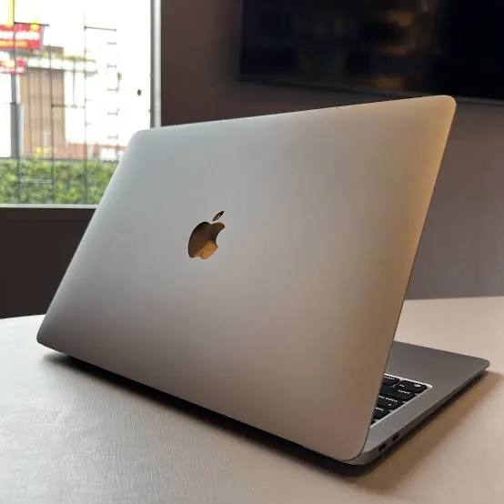 MacBook Pro - Design e Desempenho Apple