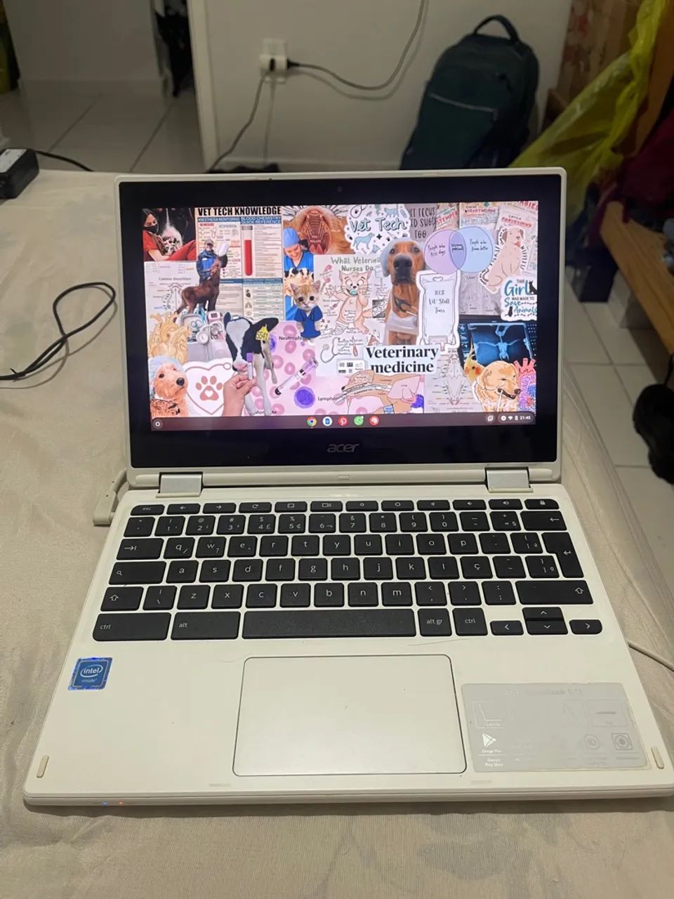Chromebook Acer com tela touchscreen 