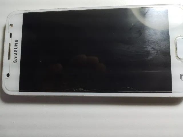 Samsung J5 prime usado apenas marcas de uso 