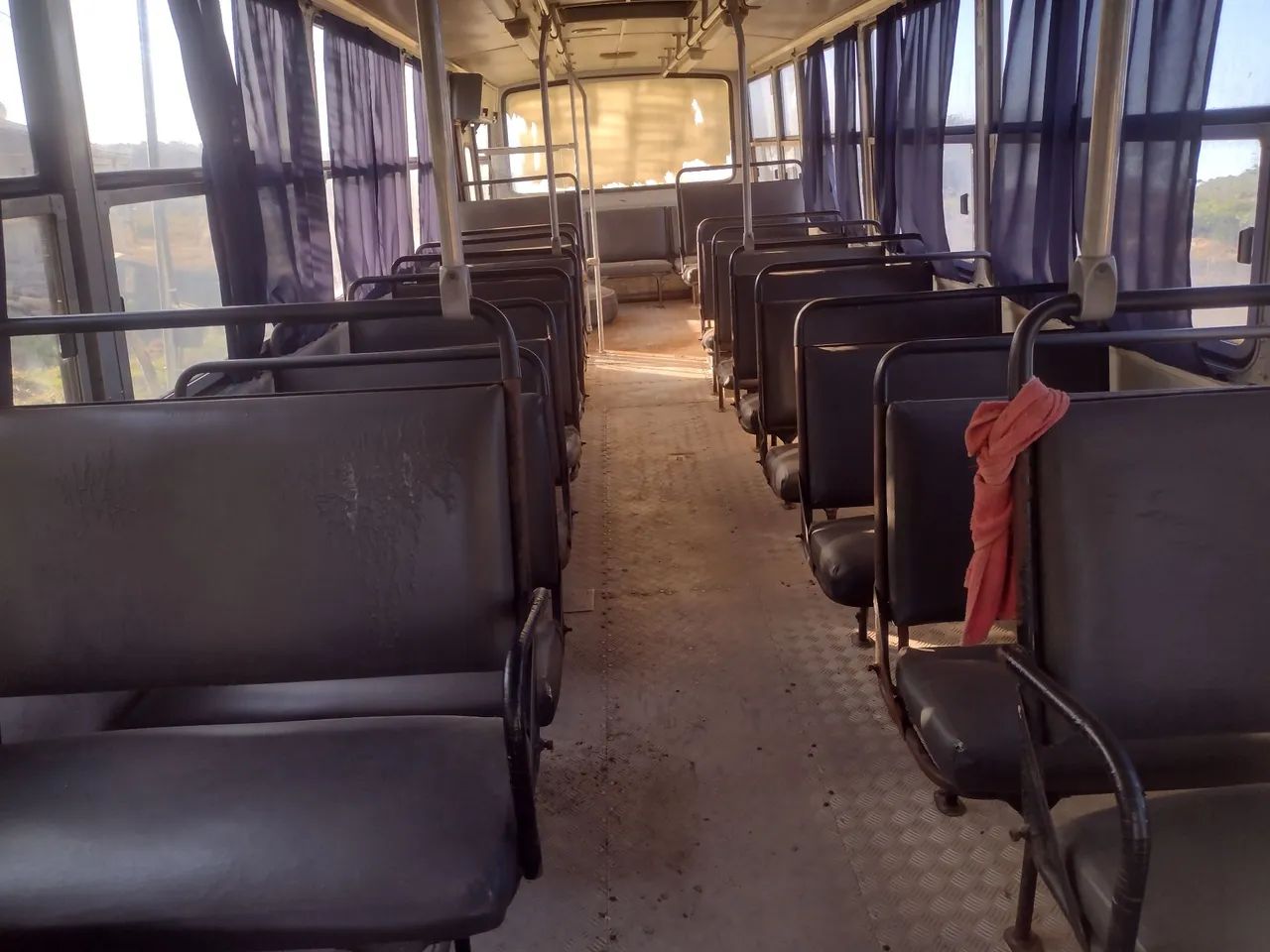 Caio vitória 1318 Mercedes  - Foto 4