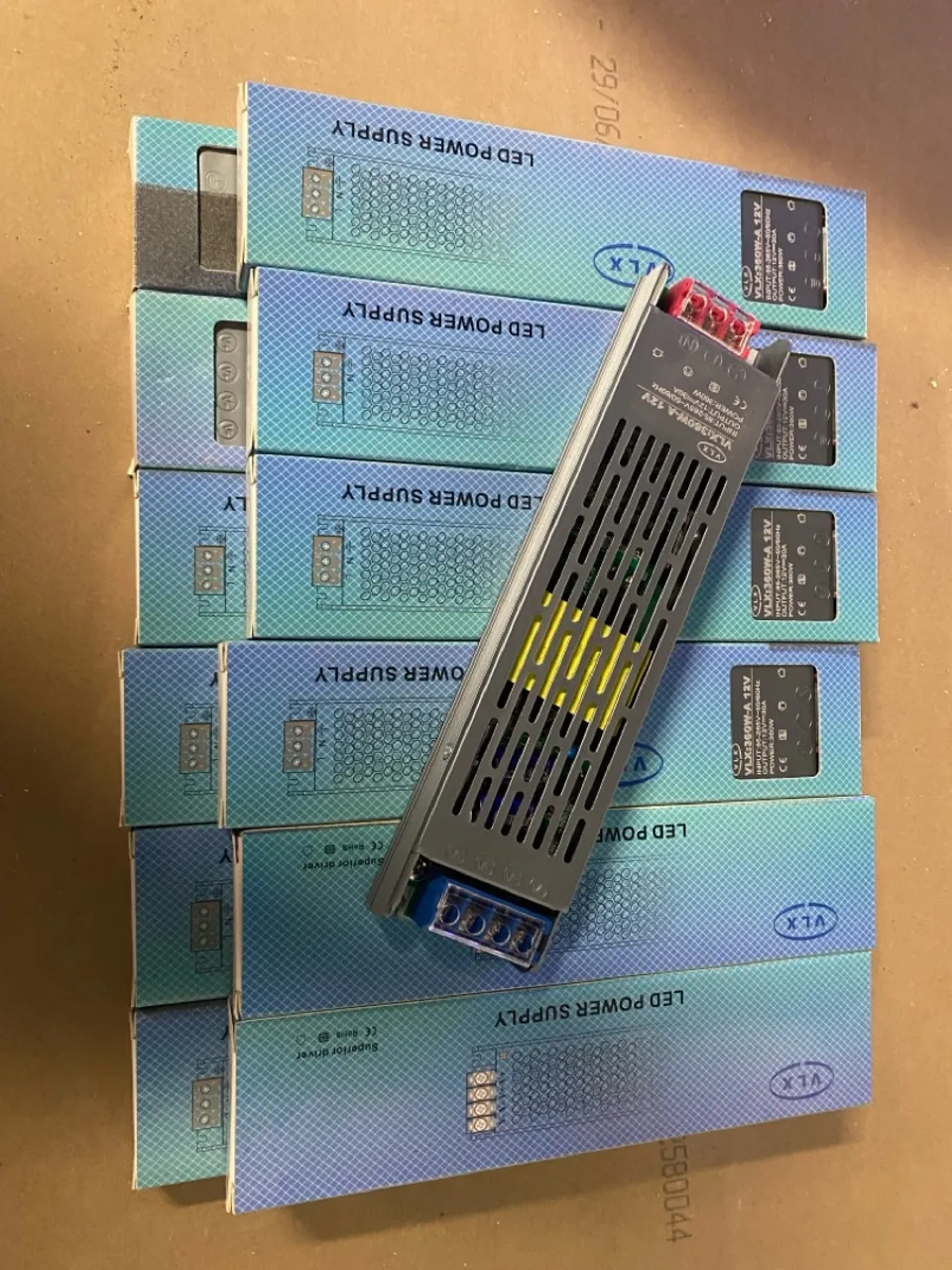 Fontes de alimentação LED VLX 360W 12V - Novas