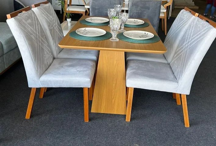Mesa de Jantar Barbara com 4 Cadeiras Simone 120x80