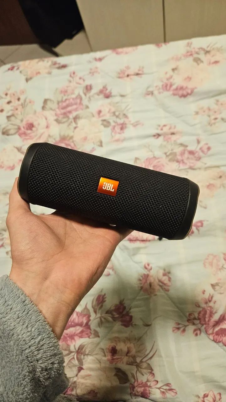 Caixa de Som Bluetooth JBL Flip 4