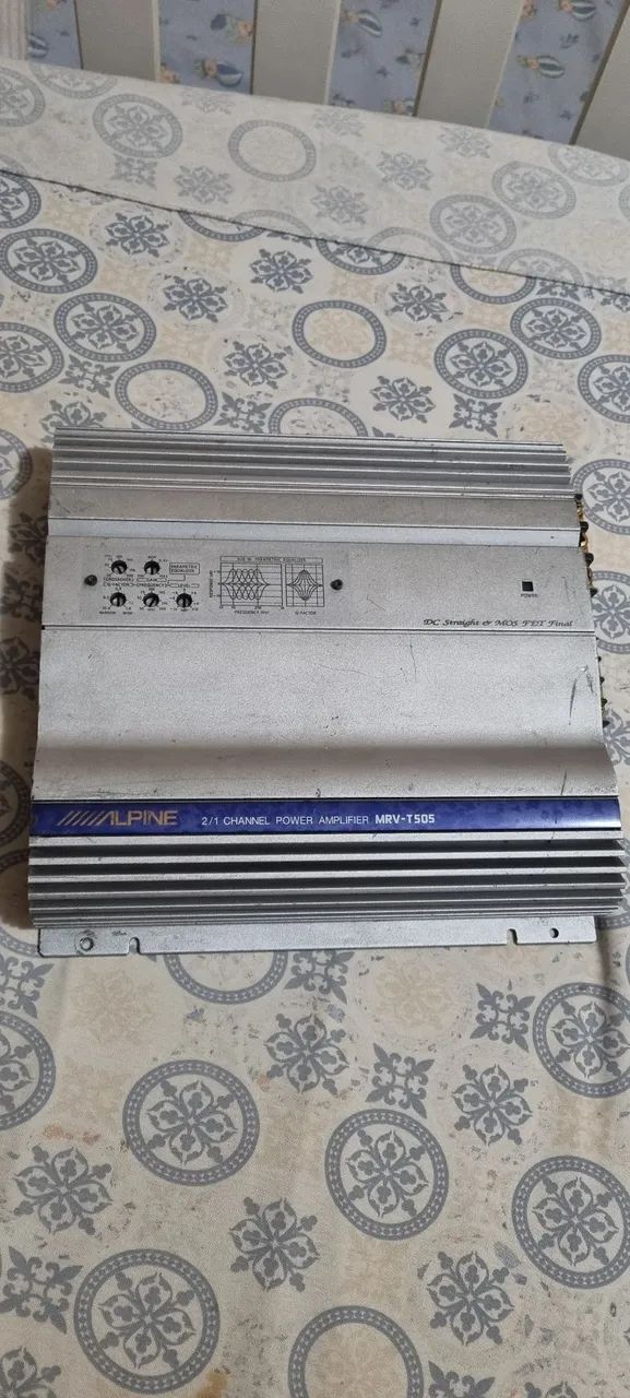 Amplificador alpine