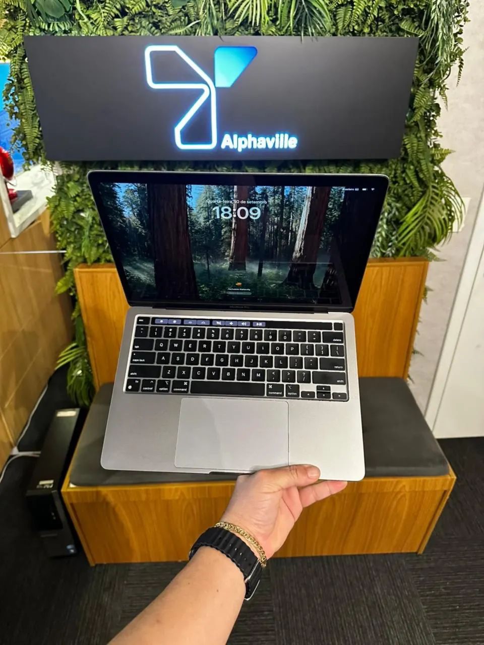 Macbook PRO M1 touchbar | Aceito troca e parcelo no boleto - Foto 2