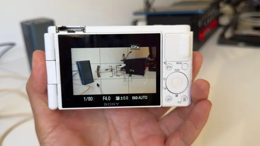 Câmera Sony Zv-1 Branca + 3 Baterias Branco (Usado) - Foto 3