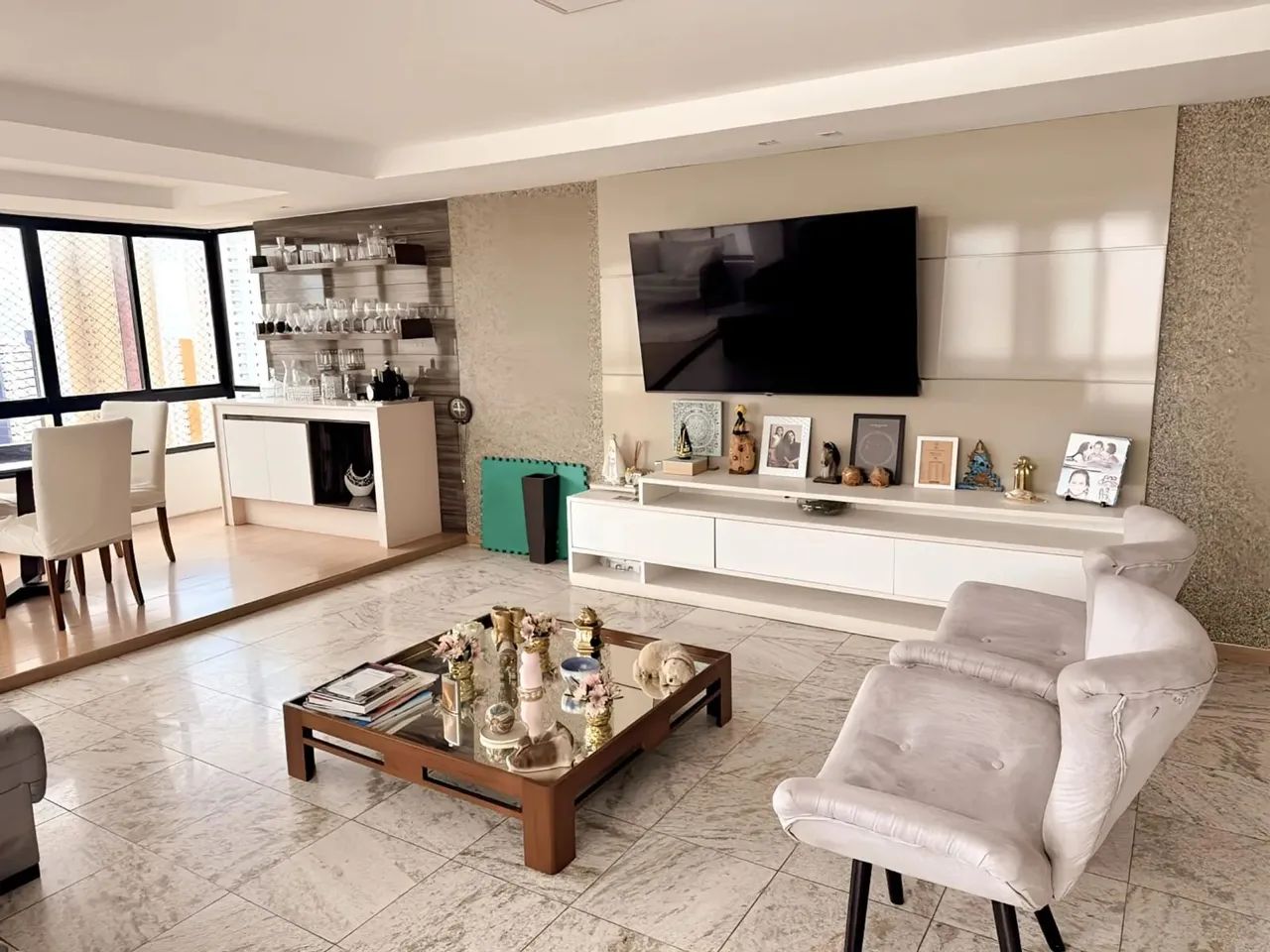 Mirante Cabo Branco - Miramar - 01 por andar - 220m² - 04 suítes + DCE - Reformado e Ambie