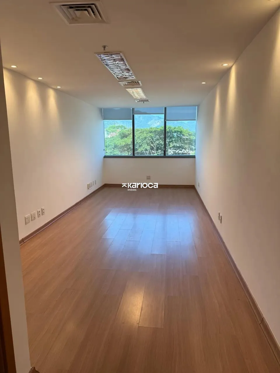 Sala à venda, 27 m² - Dimension - Abelardo Bueno/ Barra da Tijuca.