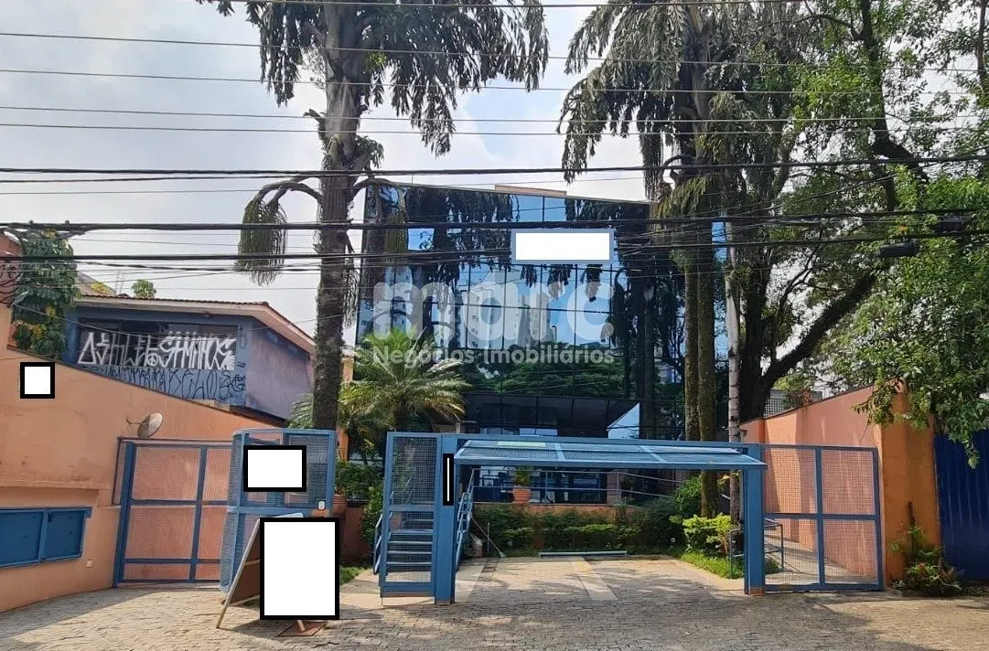Prédio para locação com 1250m², divididos em 03 andares, com salas amplas, estacionamento,