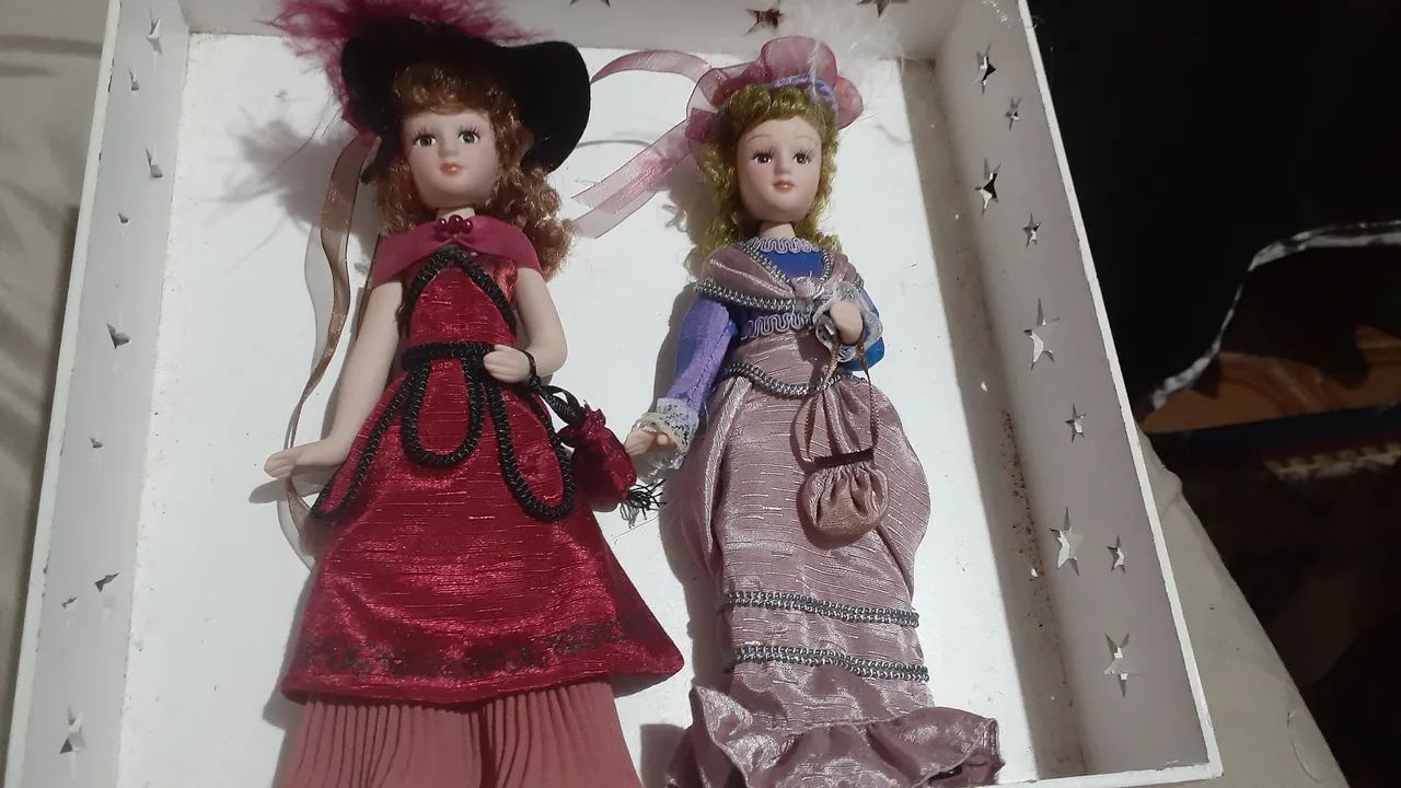 Kit 2 Bonecas de porcelana damas da epoca - Foto 2