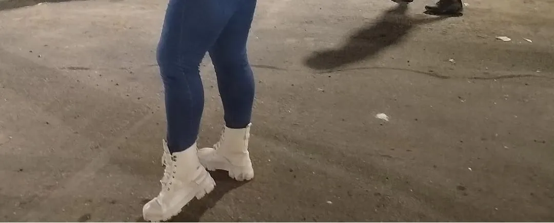 Botas Brancas Estilosas - Calçados