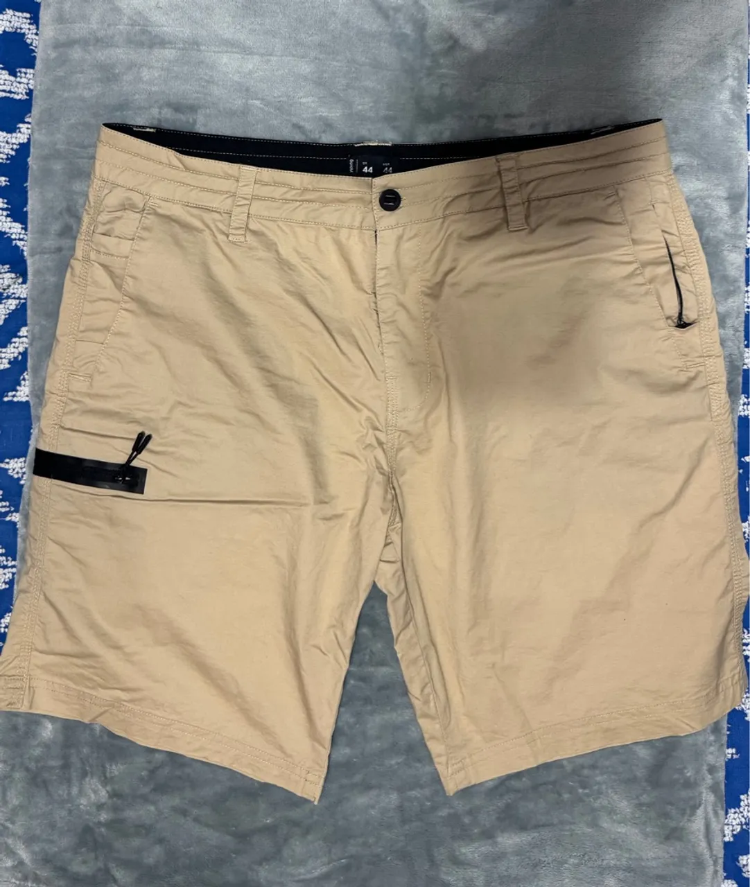 Shorts Masculino Bege com Bolsos