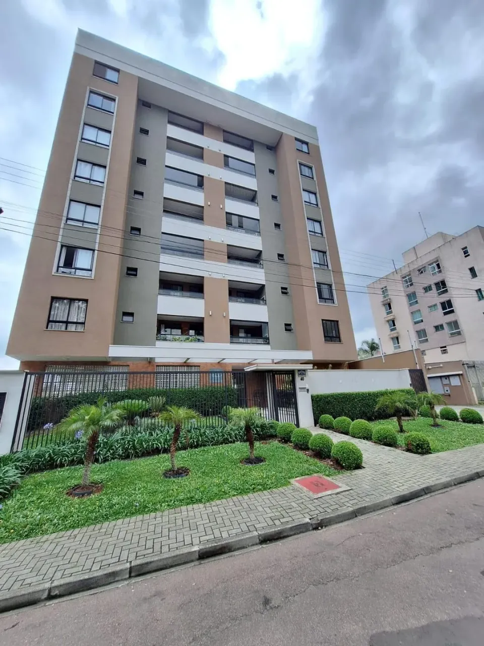 Tingui, Apartamento Garden, próximo ao Parque Bacacheri, 3 quartos, suíte, sacada com chur