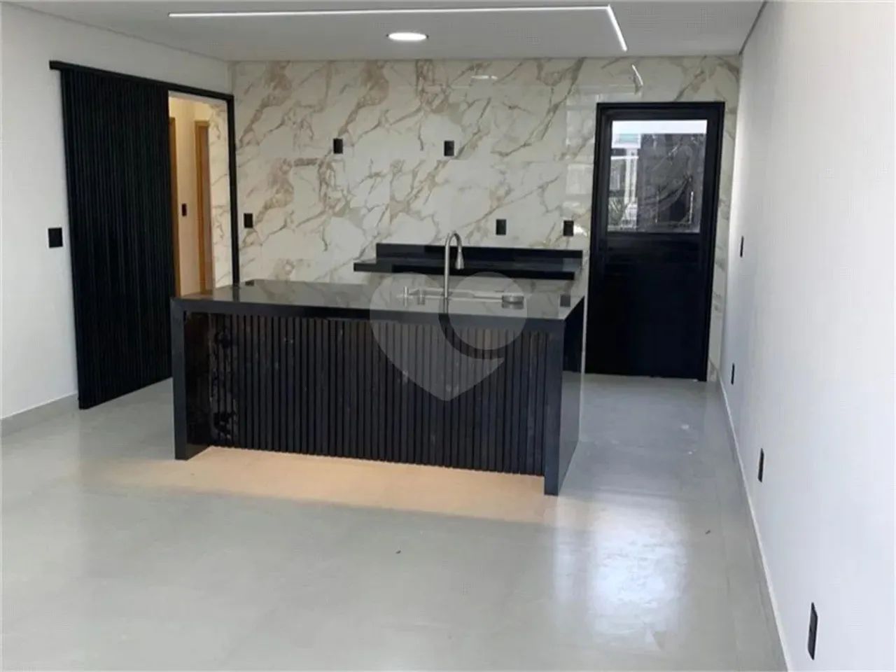 Casa à venda com 3 quartos, sendo 1 suíte, no condomínio Terras de São Francisco, Sorocaba