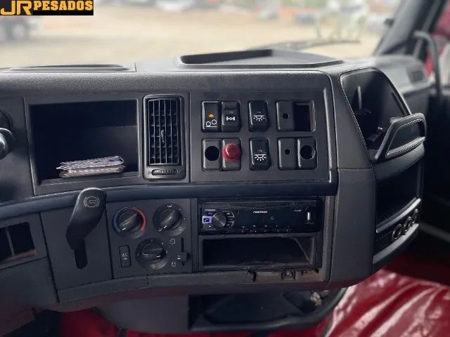 volvo fh 460 6x2 trucado automático completo repasse - Foto 10