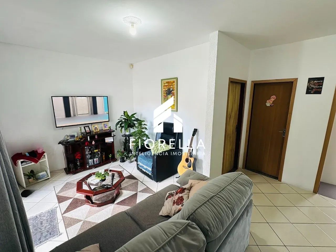 Casa ampla com 03 dormitórios, em Florianópolis/SC - Foto 4