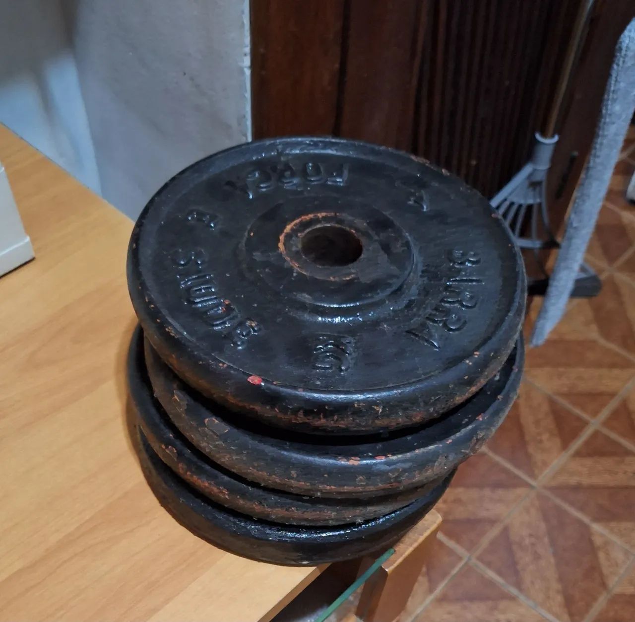 Anilhas para halteres 0,5kg, 1kg 2kg e 4kg - Foto 2