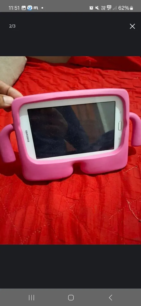 Tablet Samsung em capa protetora