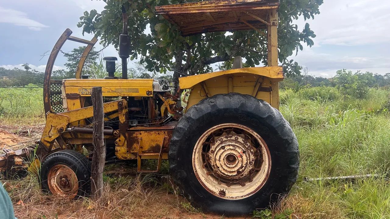 Trator Agrícola Usado